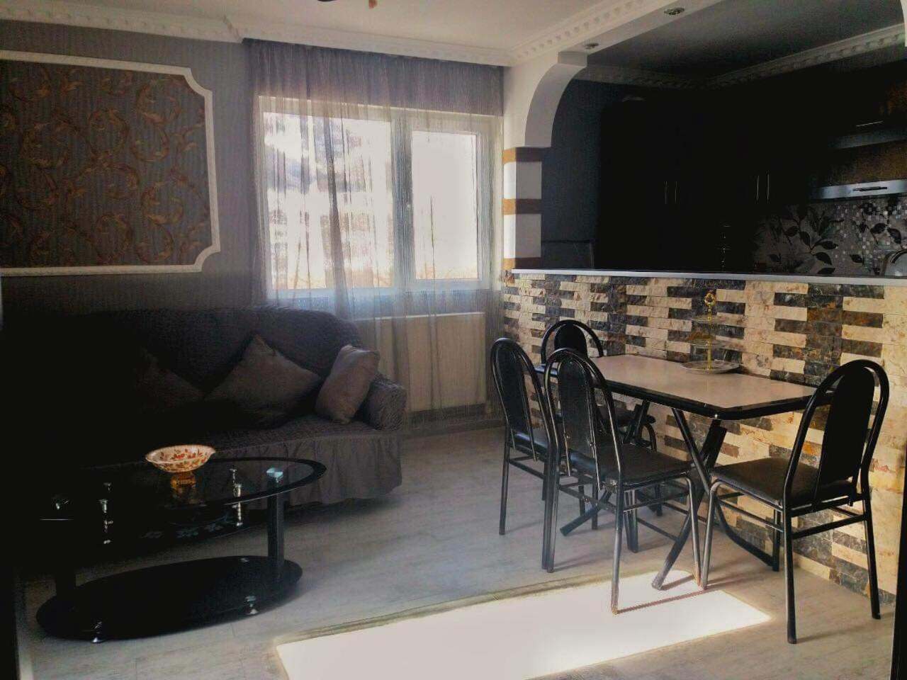 Hotel Nestt Kasbegi Buitenkant foto